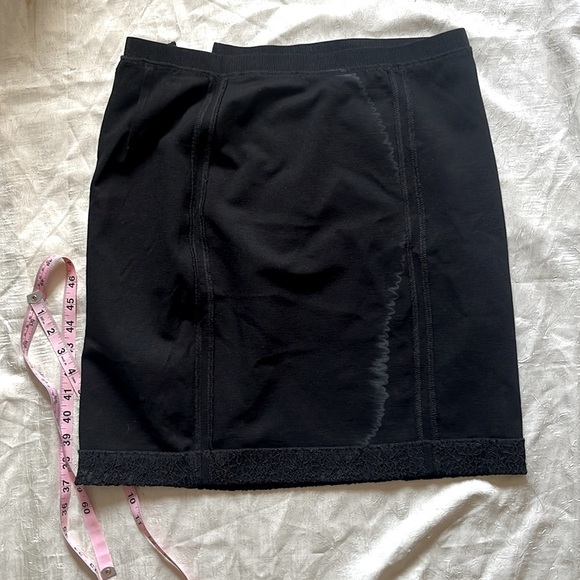 Ann Taylor Black Textured Pencil Skirt - Picture 7 of 8